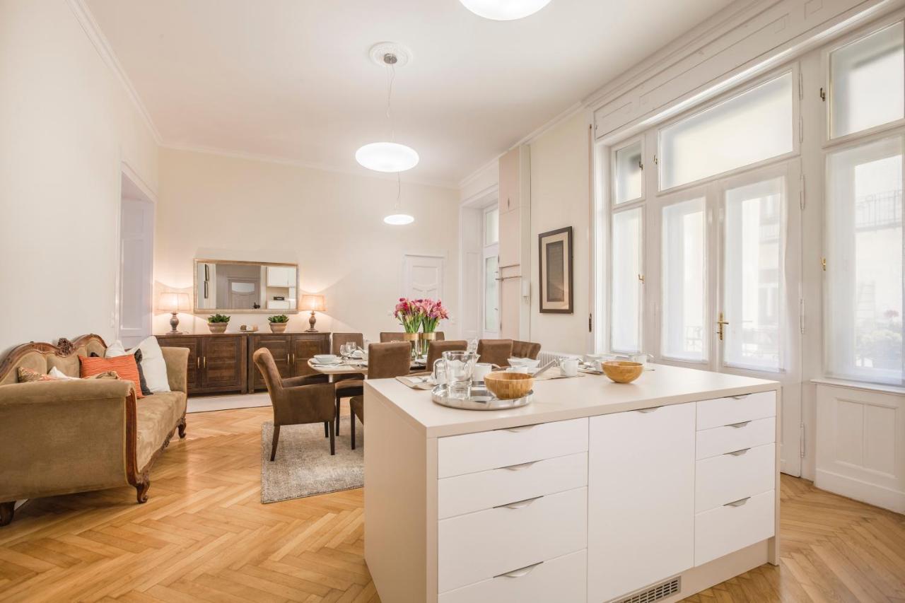 Modernized Unique Huge Central Apartment On 135Sqm Budapeşte Dış mekan fotoğraf