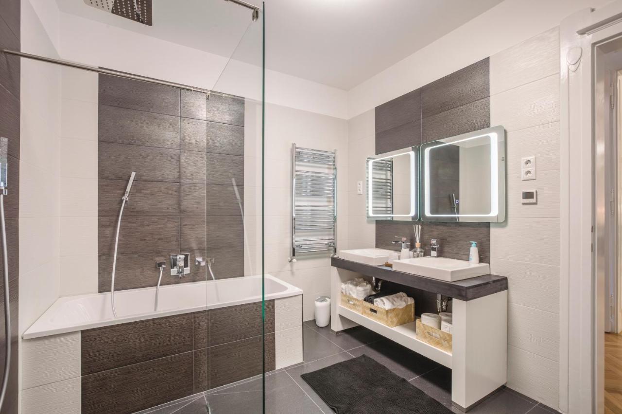 Modernized Unique Huge Central Apartment On 135Sqm Budapeşte Dış mekan fotoğraf